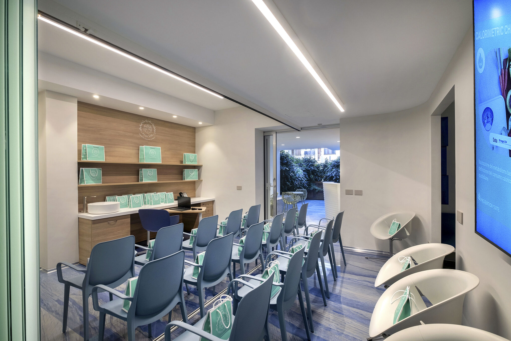 sala-formazione-farmacia-design-professionale-sartoretto-verna